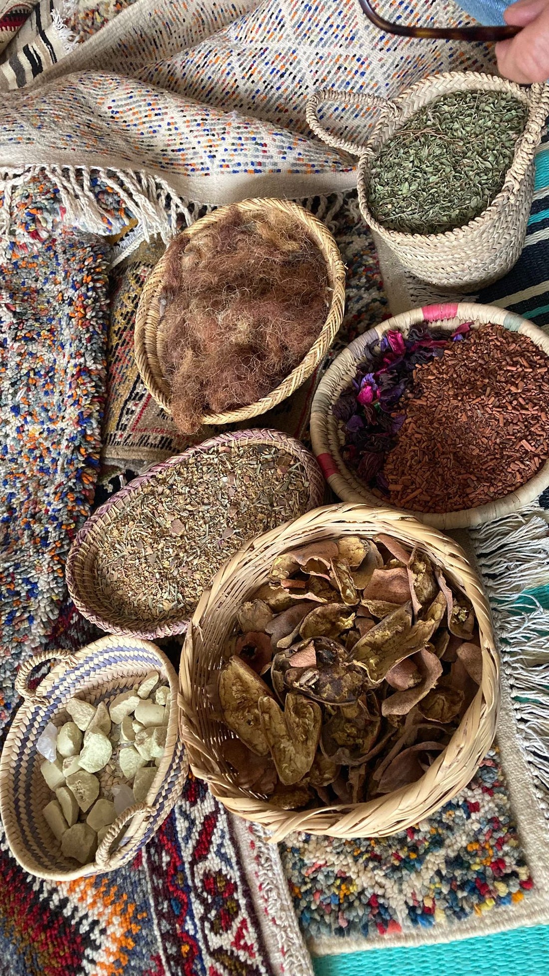 Natural Dyes vs Synthetic Dyes in Moroccan Rugs — What's Actually on Your Floor