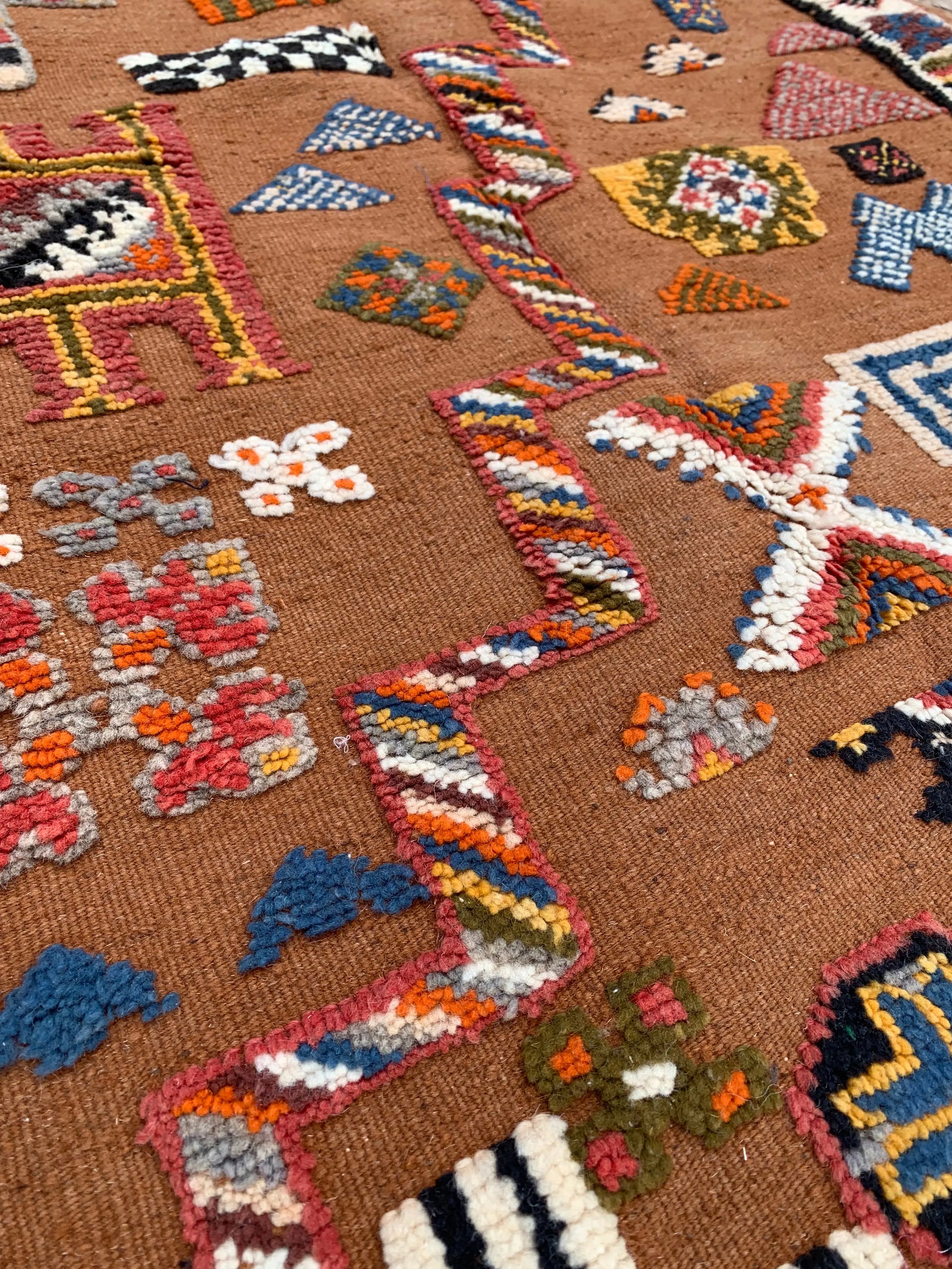 moroccan brown rug