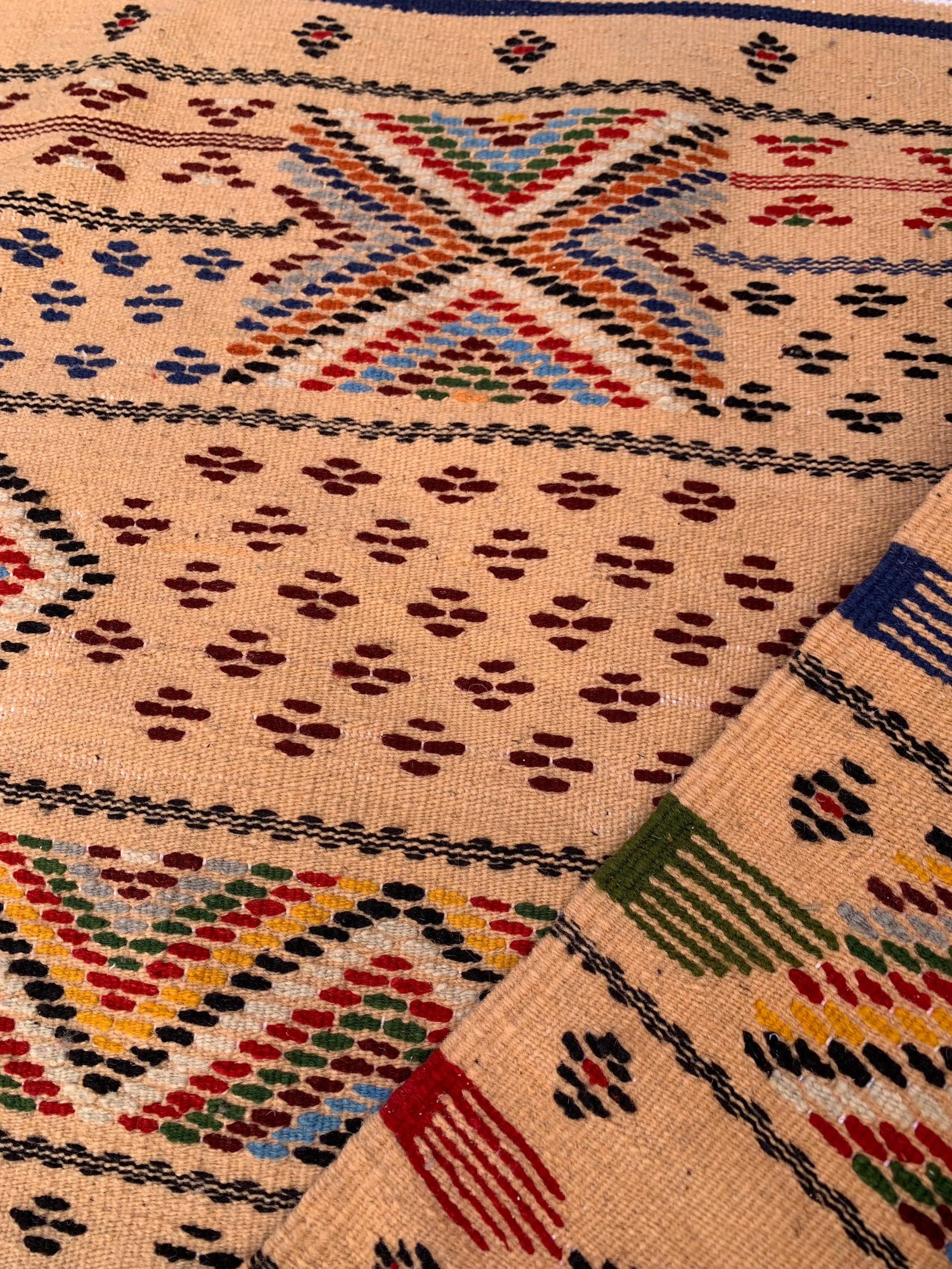 Small Earthy Flatwoven Rug – 100×74 cm (39.4×29.1 in) TazRugs
