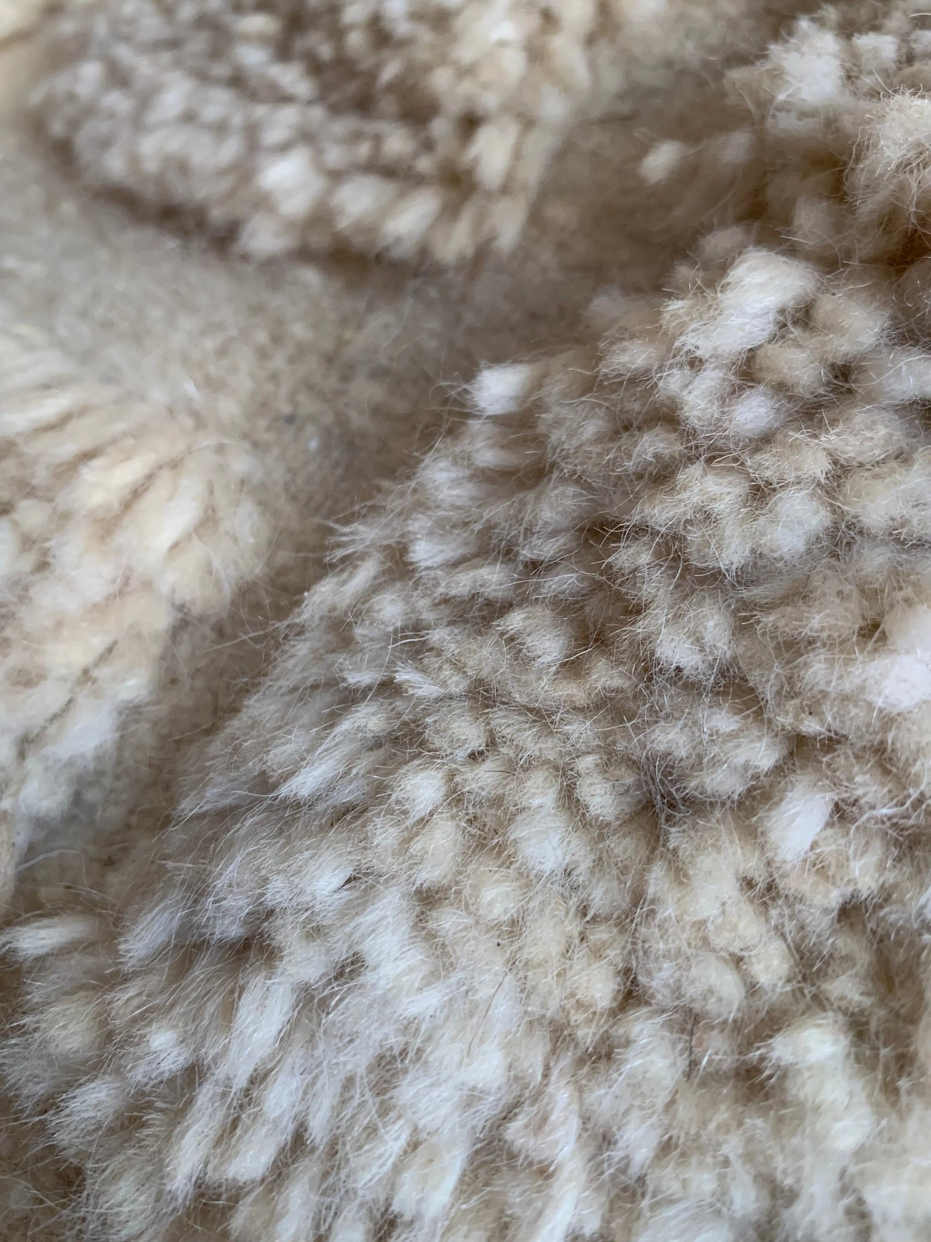 White Moroccan Rug – Handwoven Pure Wool from Taznakht