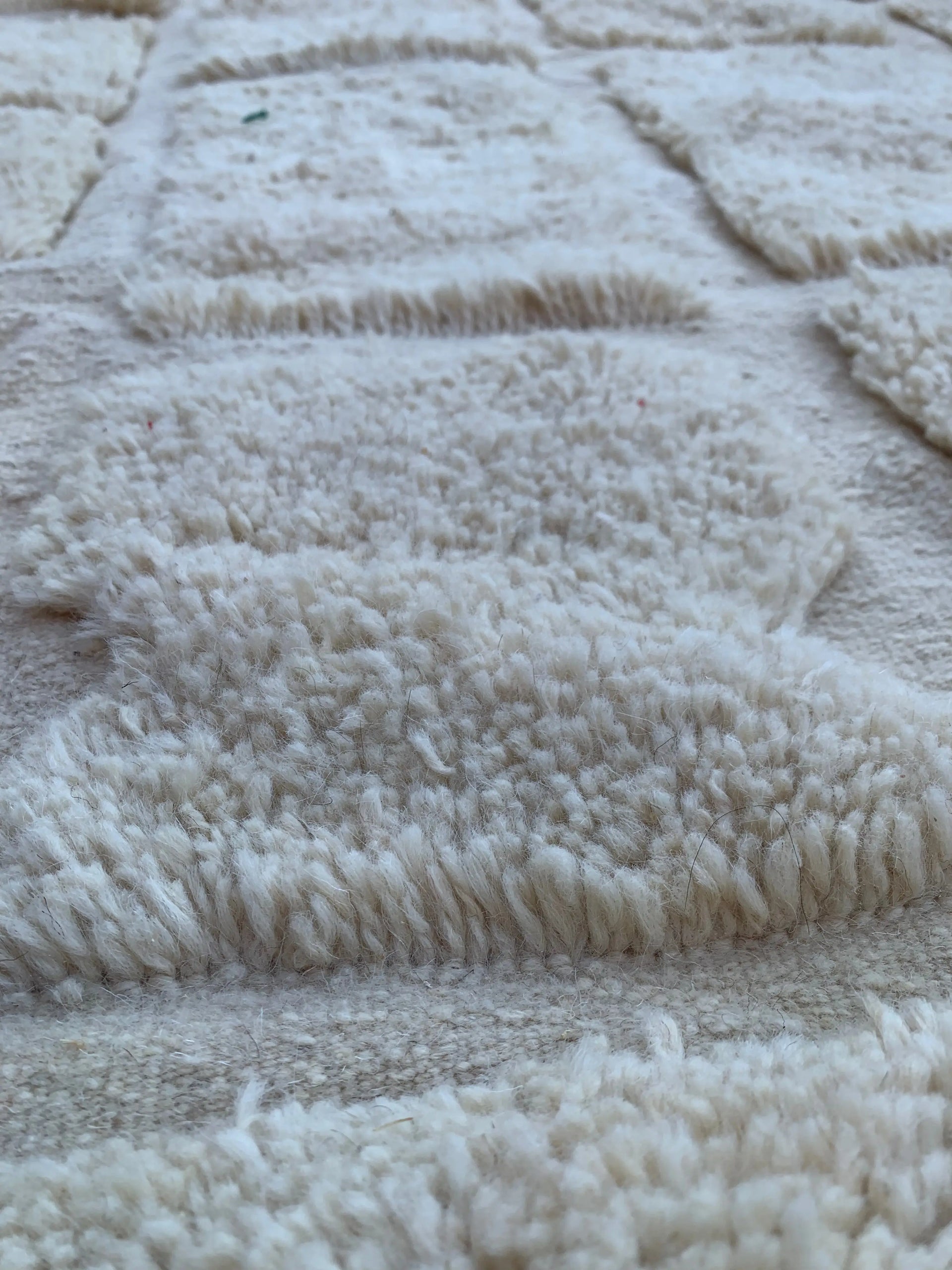 White Moroccan Rug – Handwoven Natural Wool from Taznakht