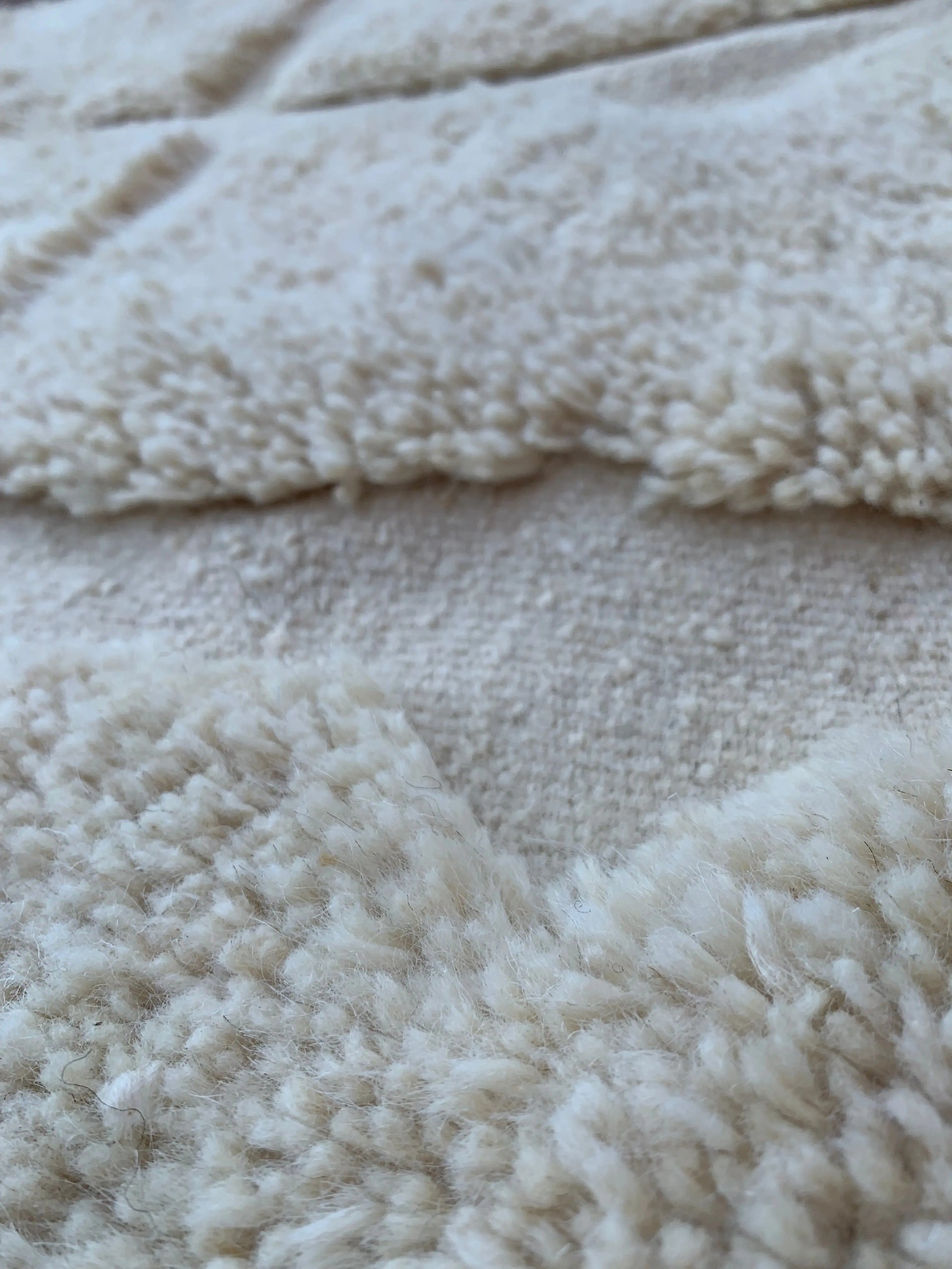 White Moroccan Rug – Handwoven Natural Wool from Taznakht