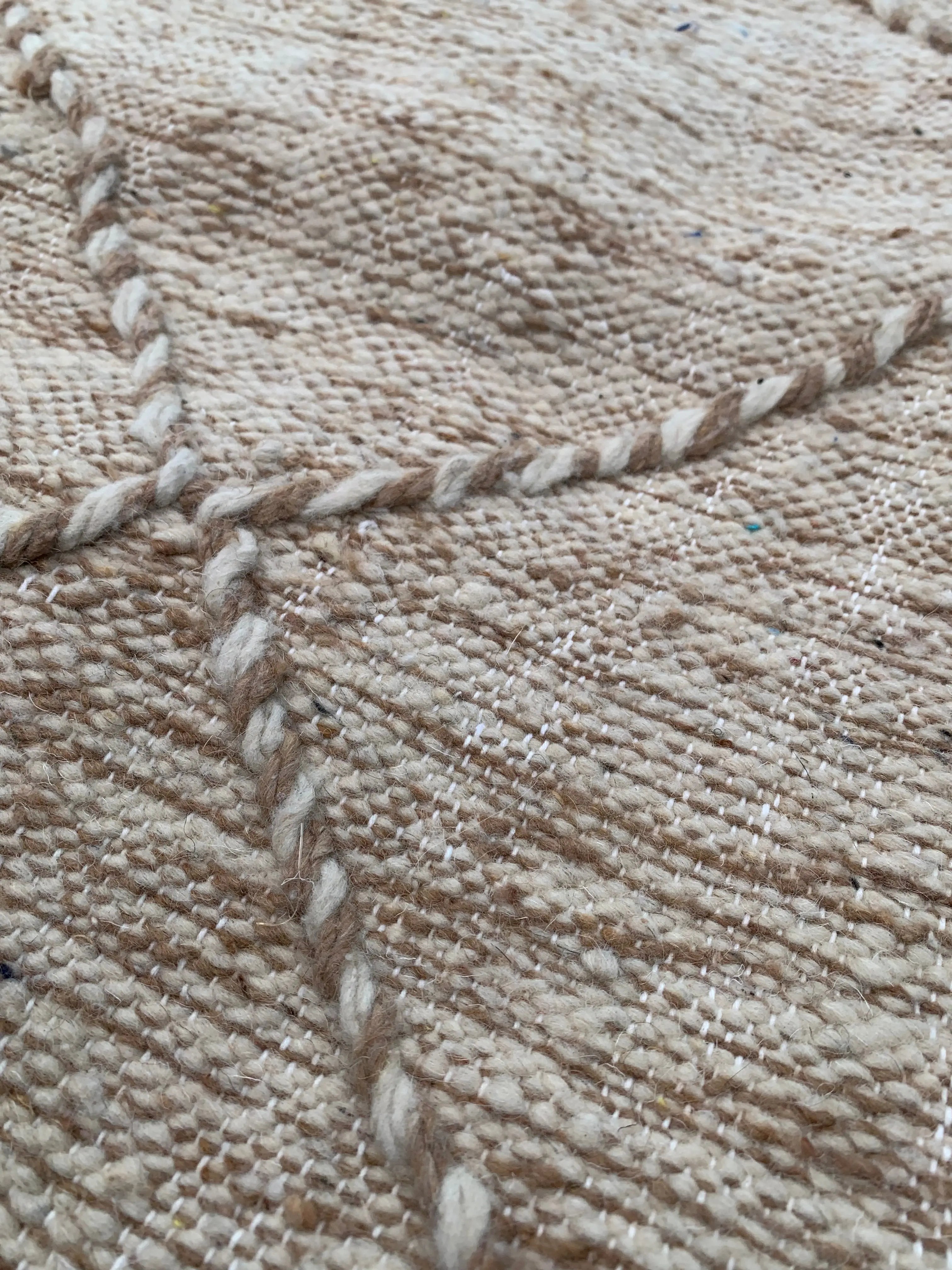 Beige Flat-Weave Rug – 200 × 120 cm (79” × 47”) TazRugs