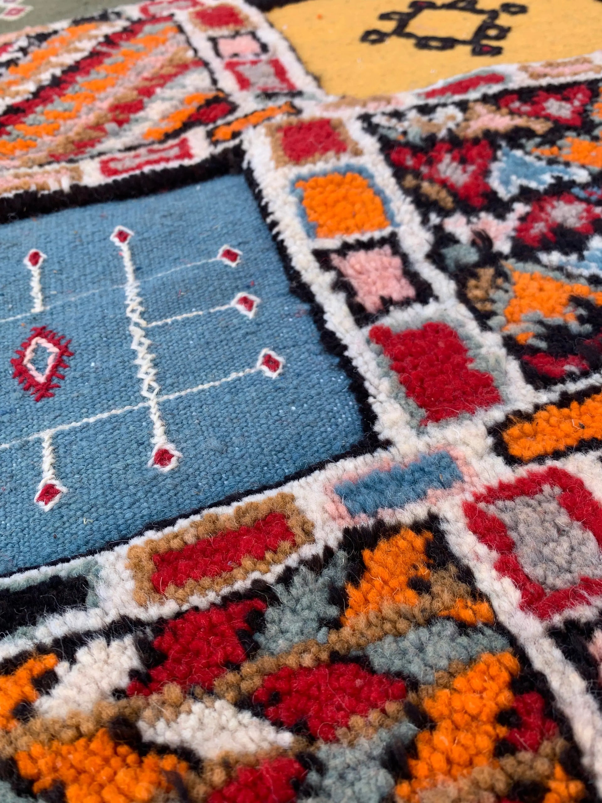  Small Moroccan Rug