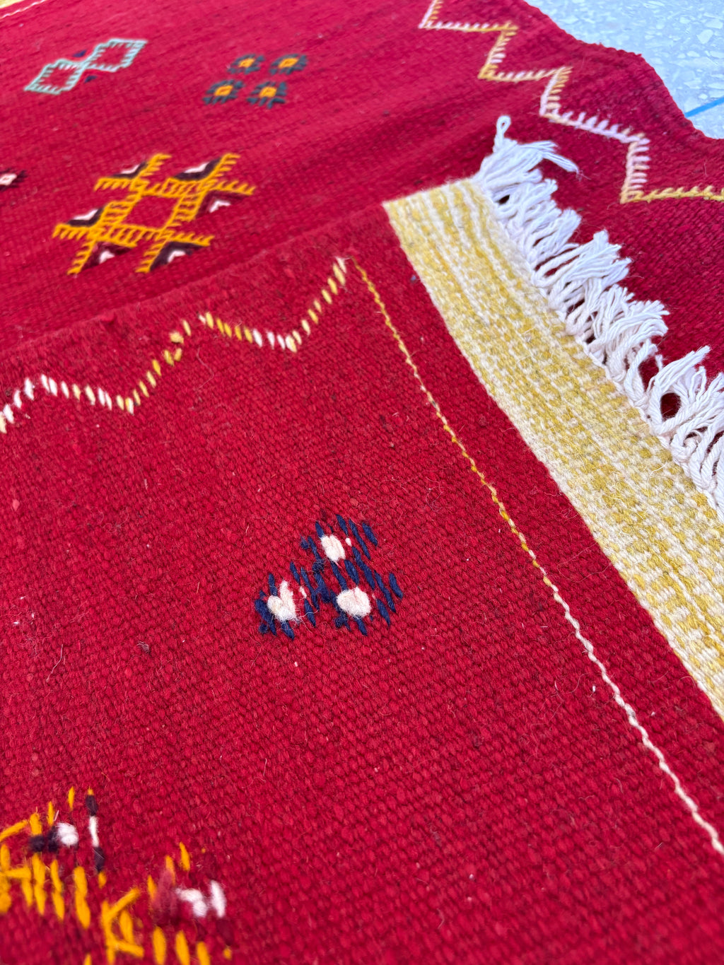 Traditional Taznakht kilim craftsmanship