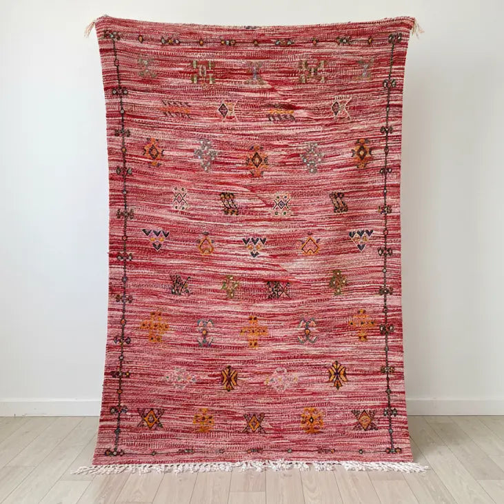 Moroccan Red Rug – Handwoven Gradient Design