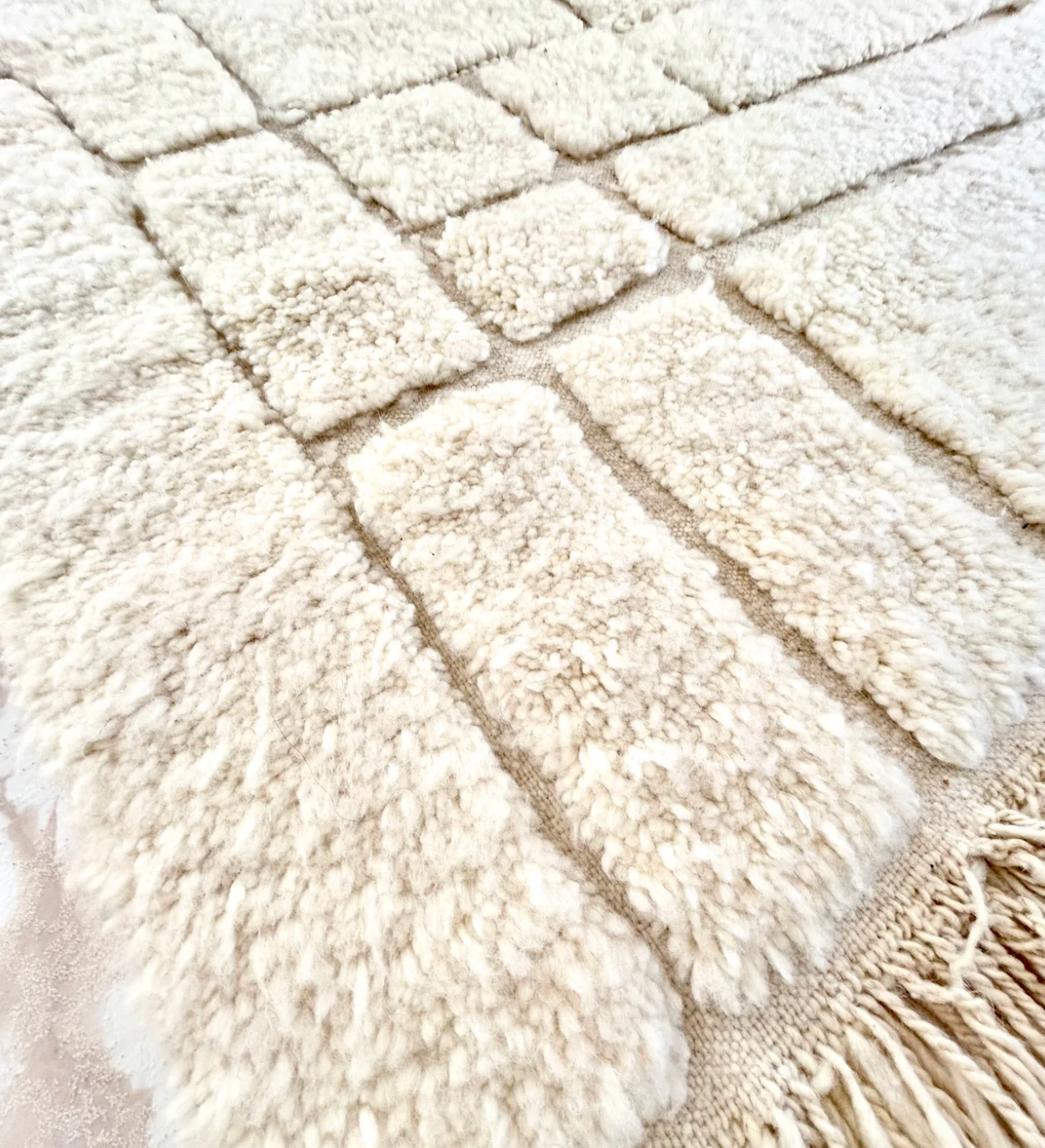 White Beni Ouarain wool rug, 
