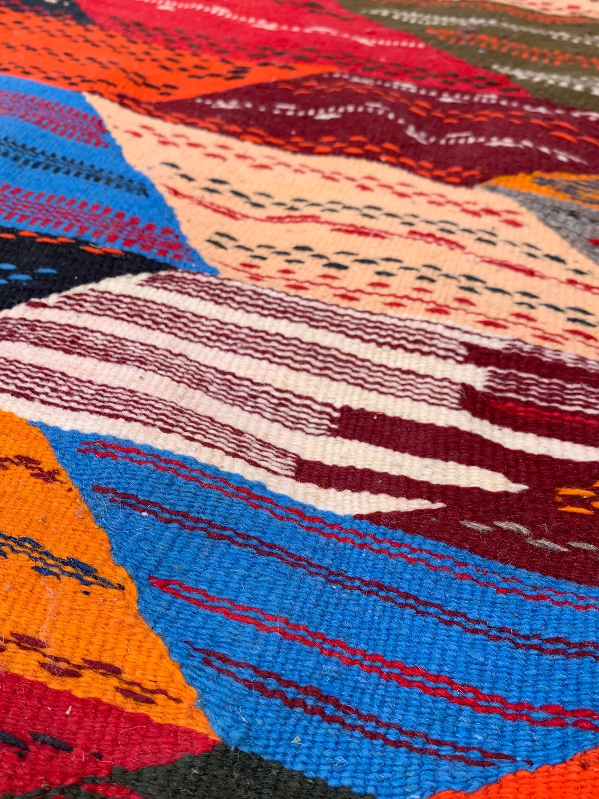 Kilim Moroccan Rug – Handwoven Reversible “Picasso” from Taznakht