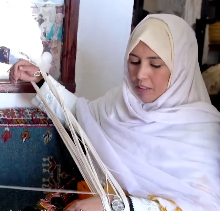 Moroccan rug being prepared by TazRugs artisan by hand  – TazRugs