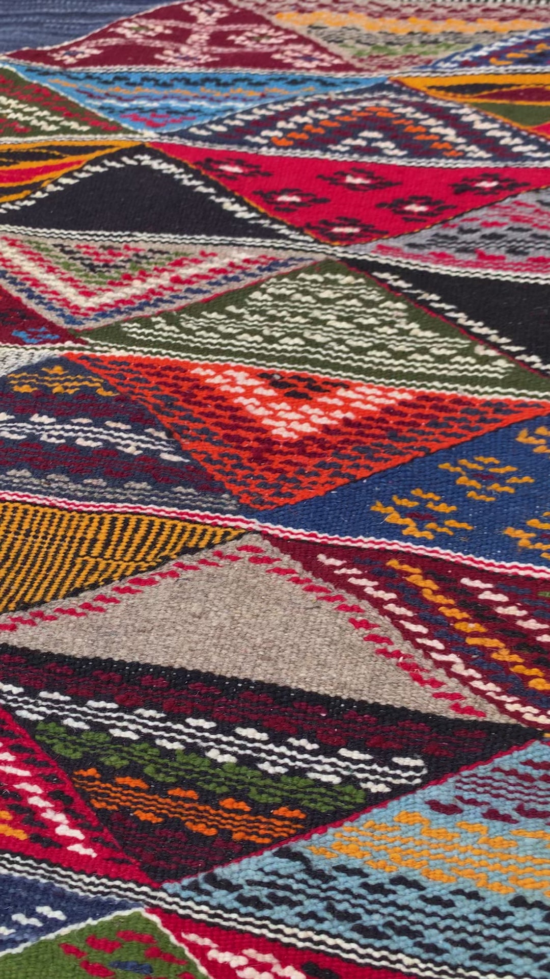 Moroccan Kilim Runner Rug 