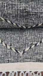 Black & White Azilal Moroccan Rug - Handwoven Wool - 63 x 41 in