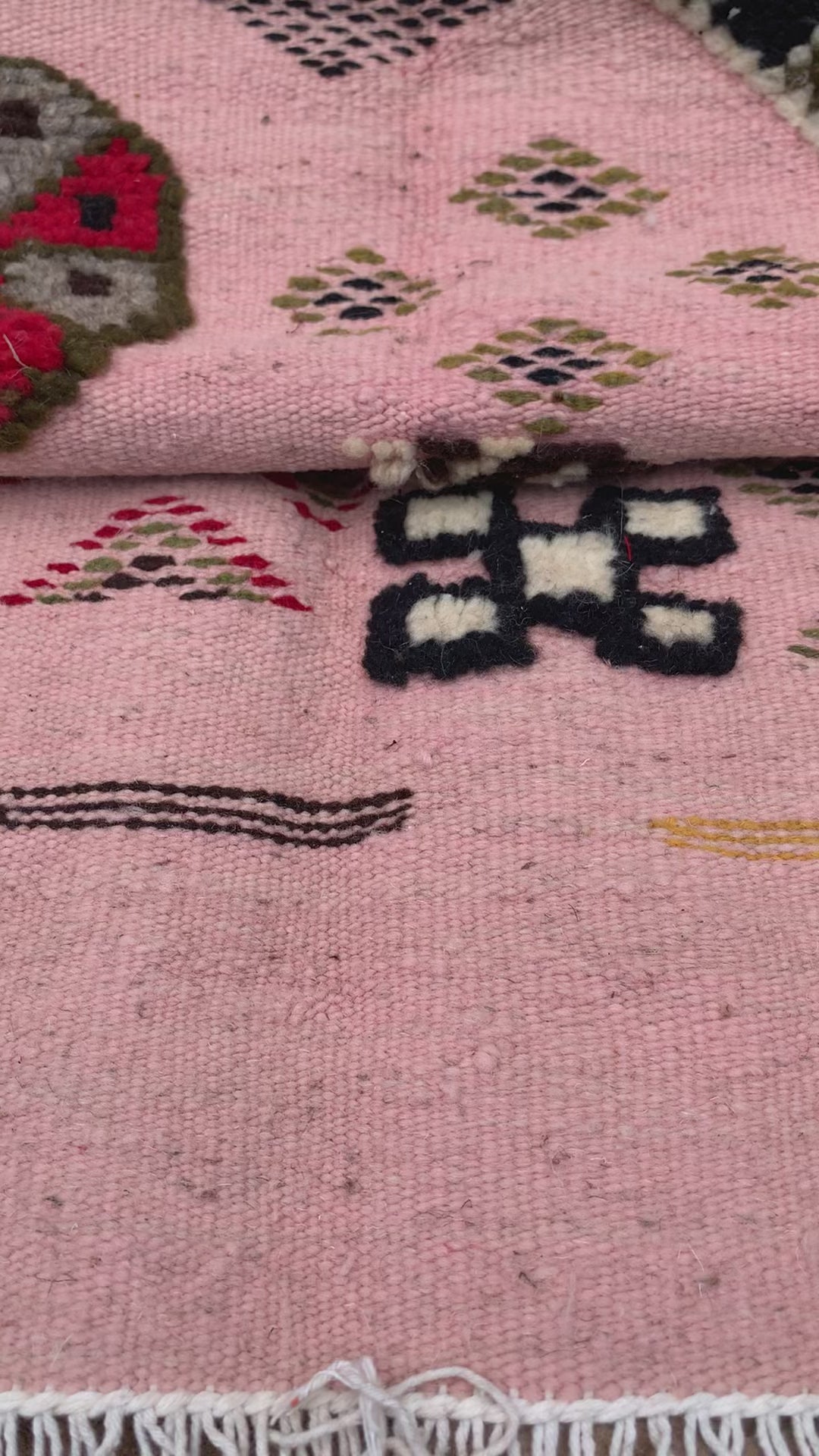 Pink Moroccan Rug handwoven in Taznakht Morocco