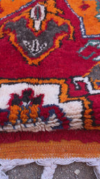 Traditional Moroccan Rug – Handwoven Antique-Style Wool from Taznakht