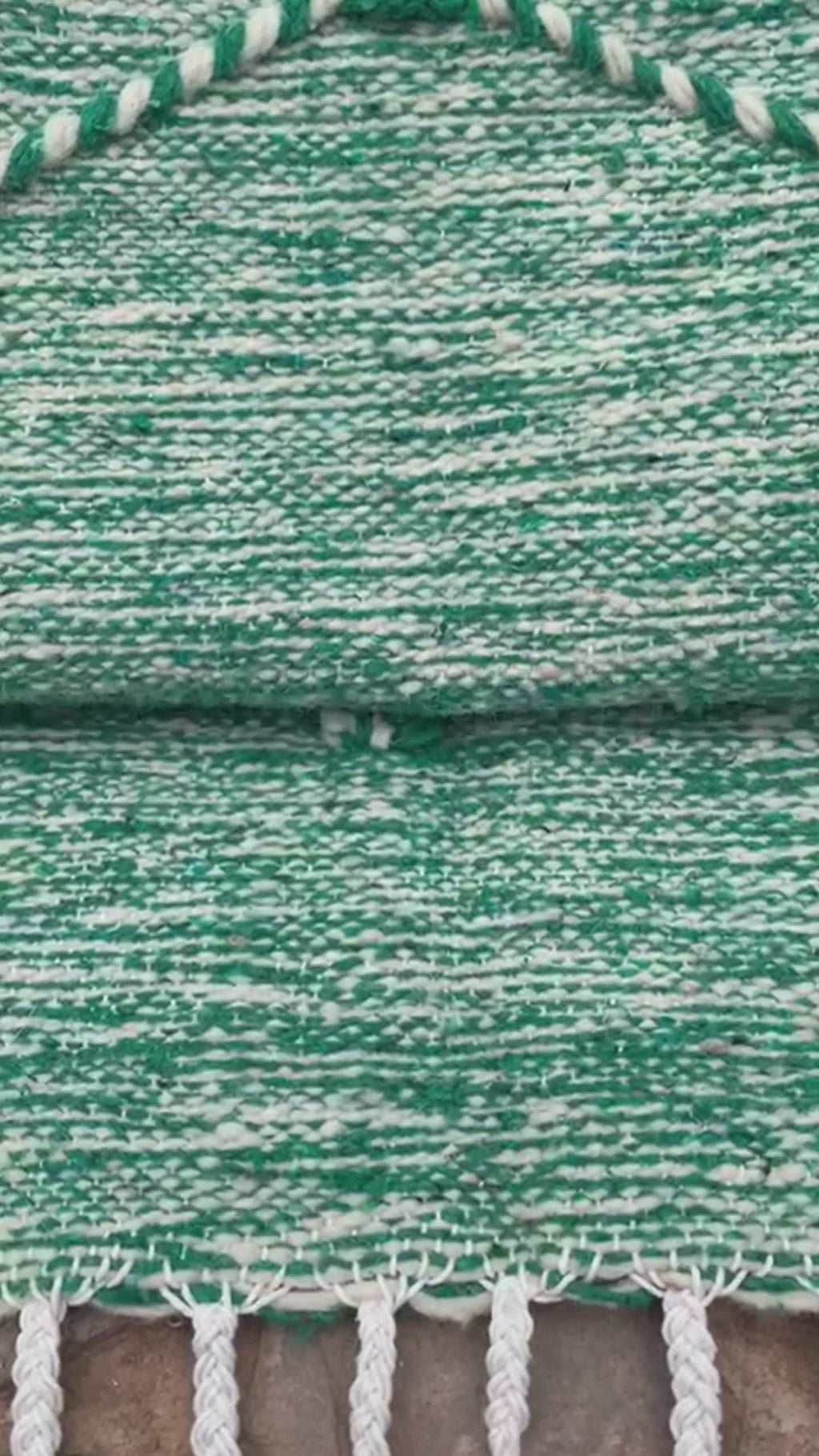 White & Green Azilal Moroccan Rug - Handwoven Wool - 39 x 59 in