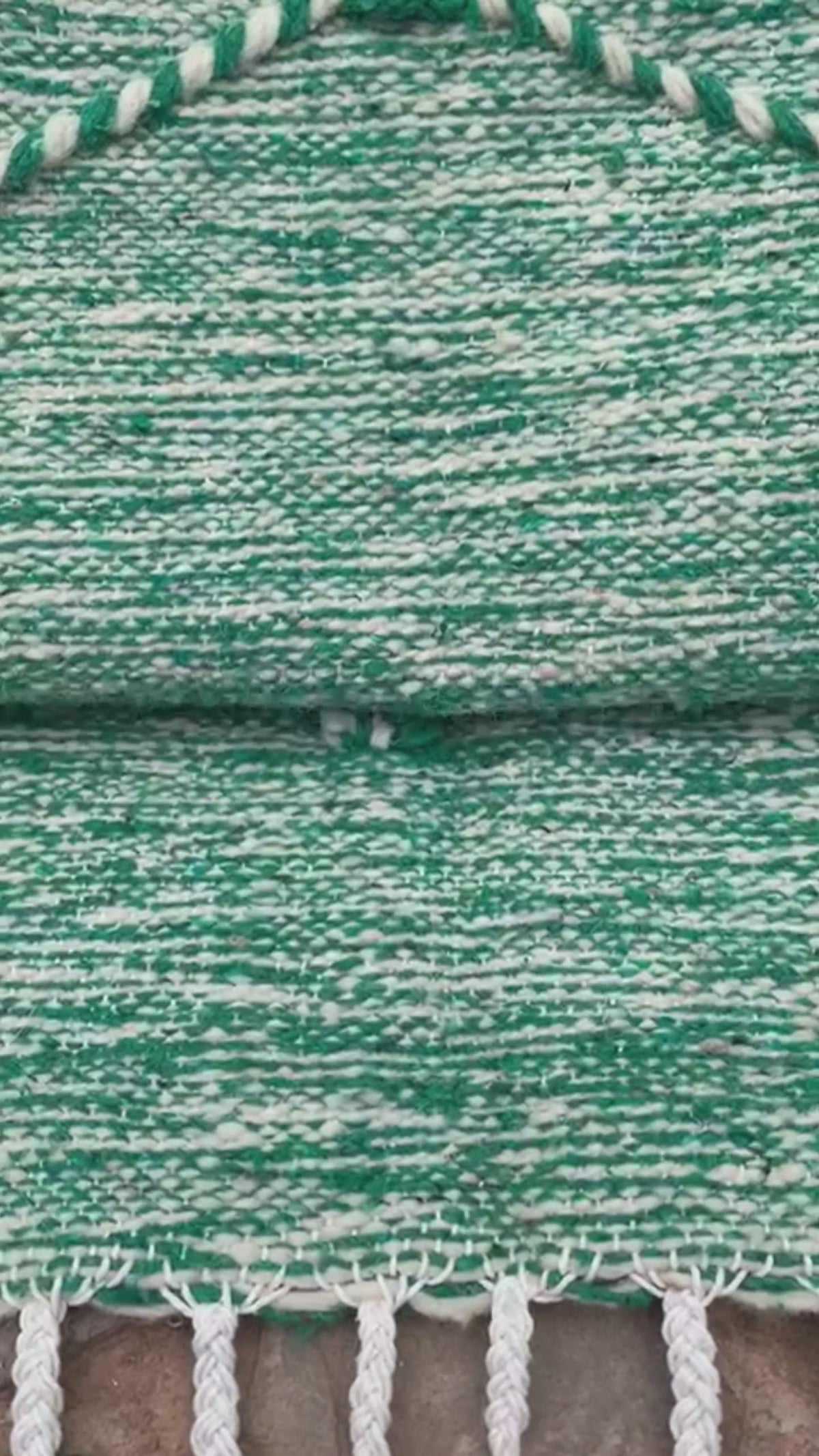White & Green Azilal Moroccan Rug - Handwoven Wool - 39 x 59 in