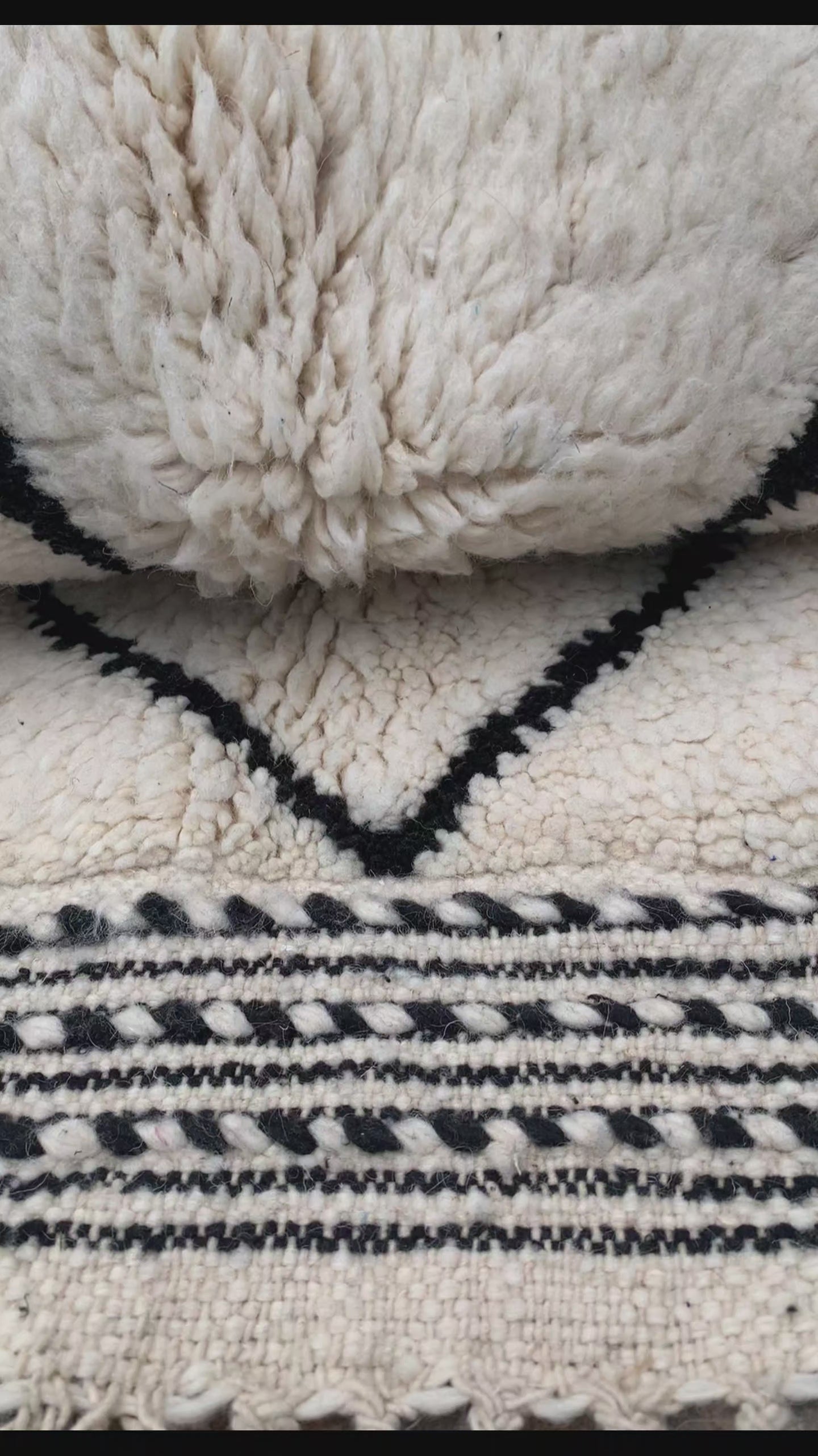  Black and White Moroccan Rug 
