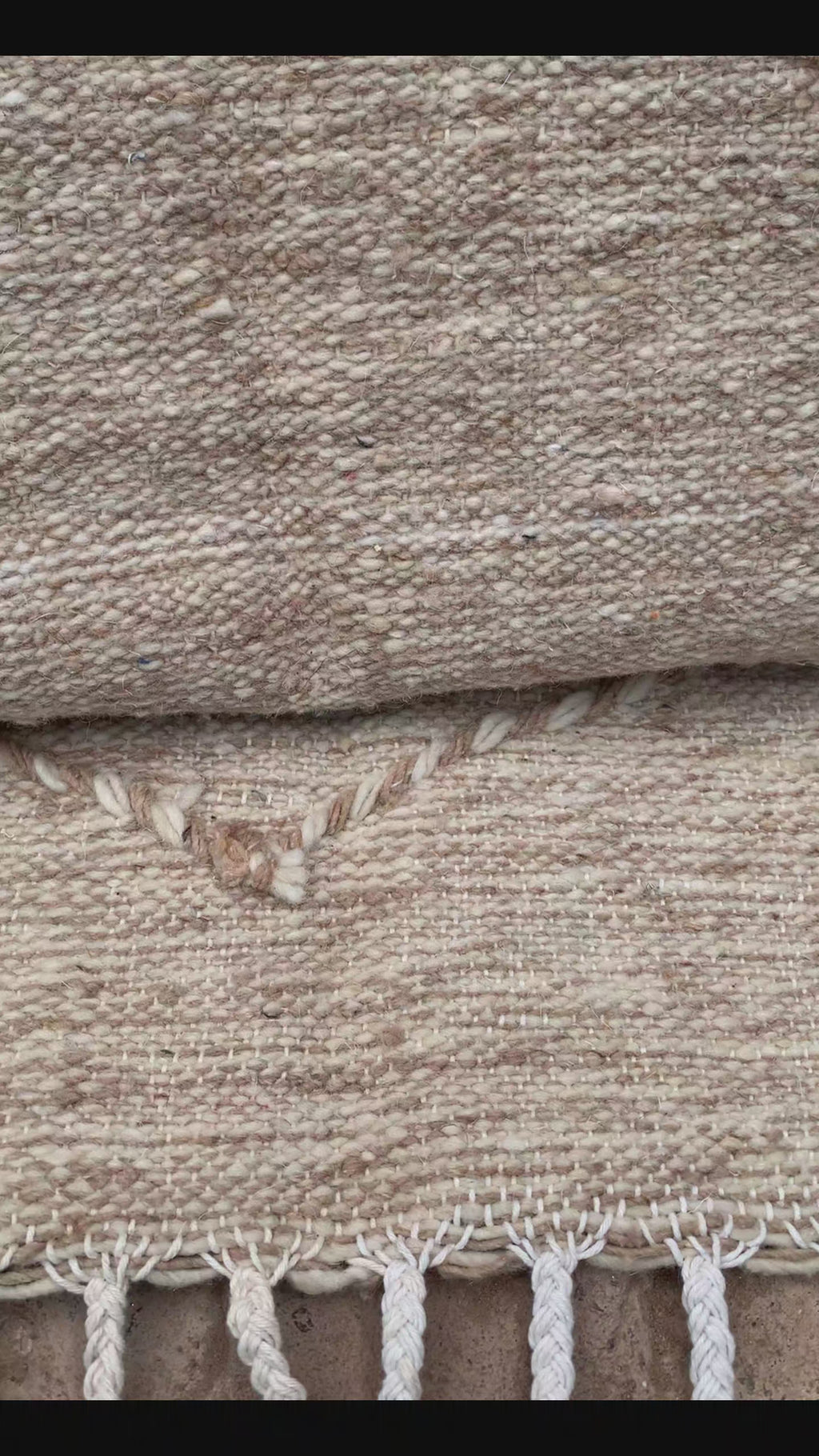 Beige & White Azilal Moroccan Rug - Handwoven Wool - 59 x 37 in